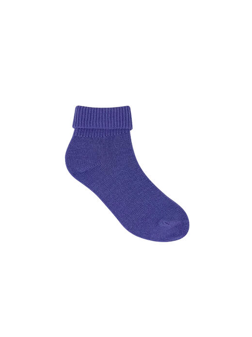 purple-cuffed-socks